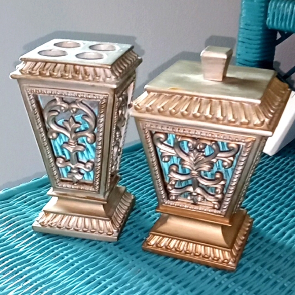 Elegant Gold and Silver Home Bathroom Set